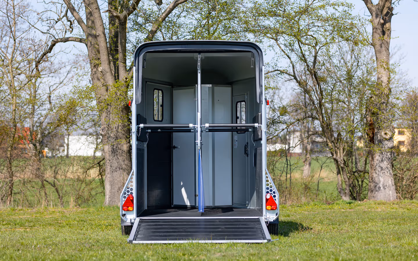 Cheval Liberte Touring Country with Tack Room Two Horse Trailer