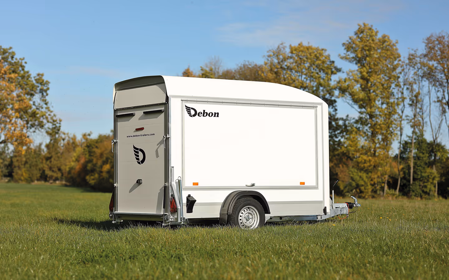 Debon Roadster C300 Box Trailer