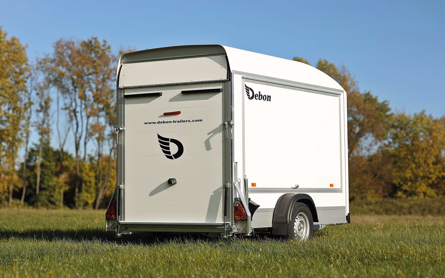 Debon Roadster C300 Box Trailer