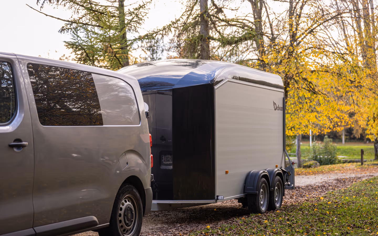 Debon Roadster C500 Box Trailer