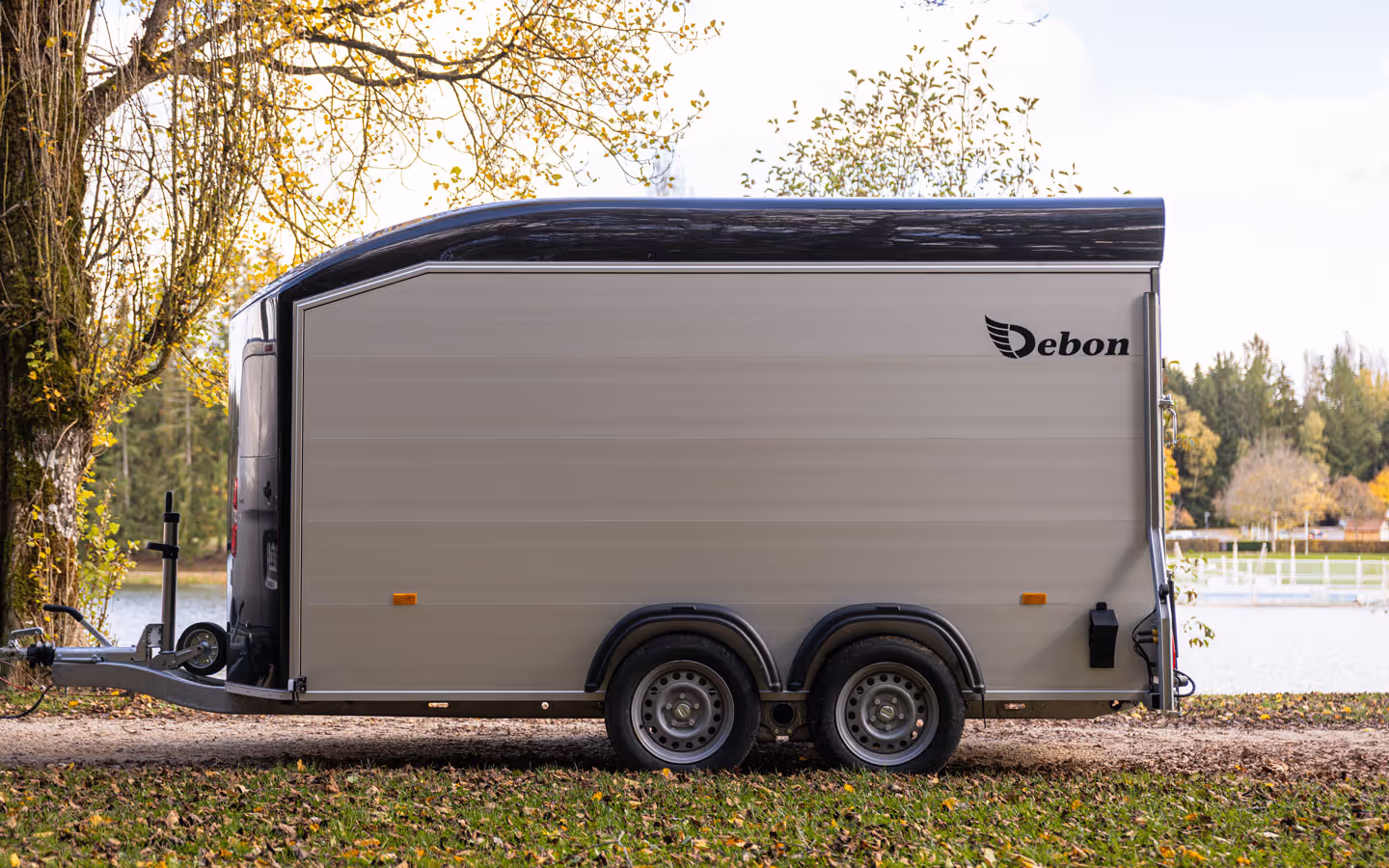 Debon Roadster C500 Box Trailer