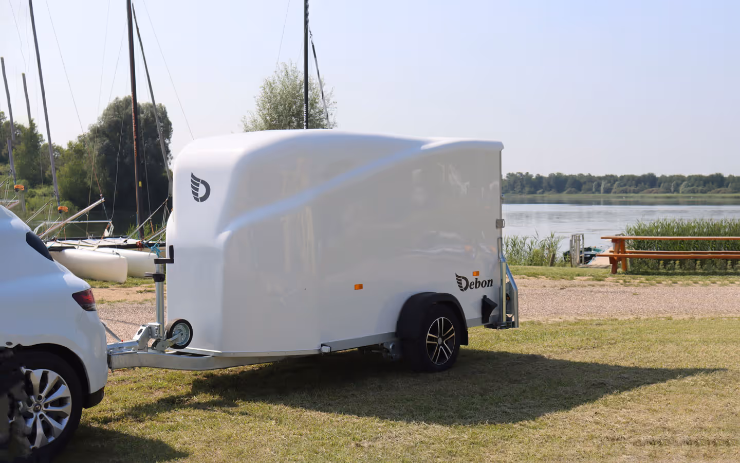 Debon Cargo 1300 Box Trailer