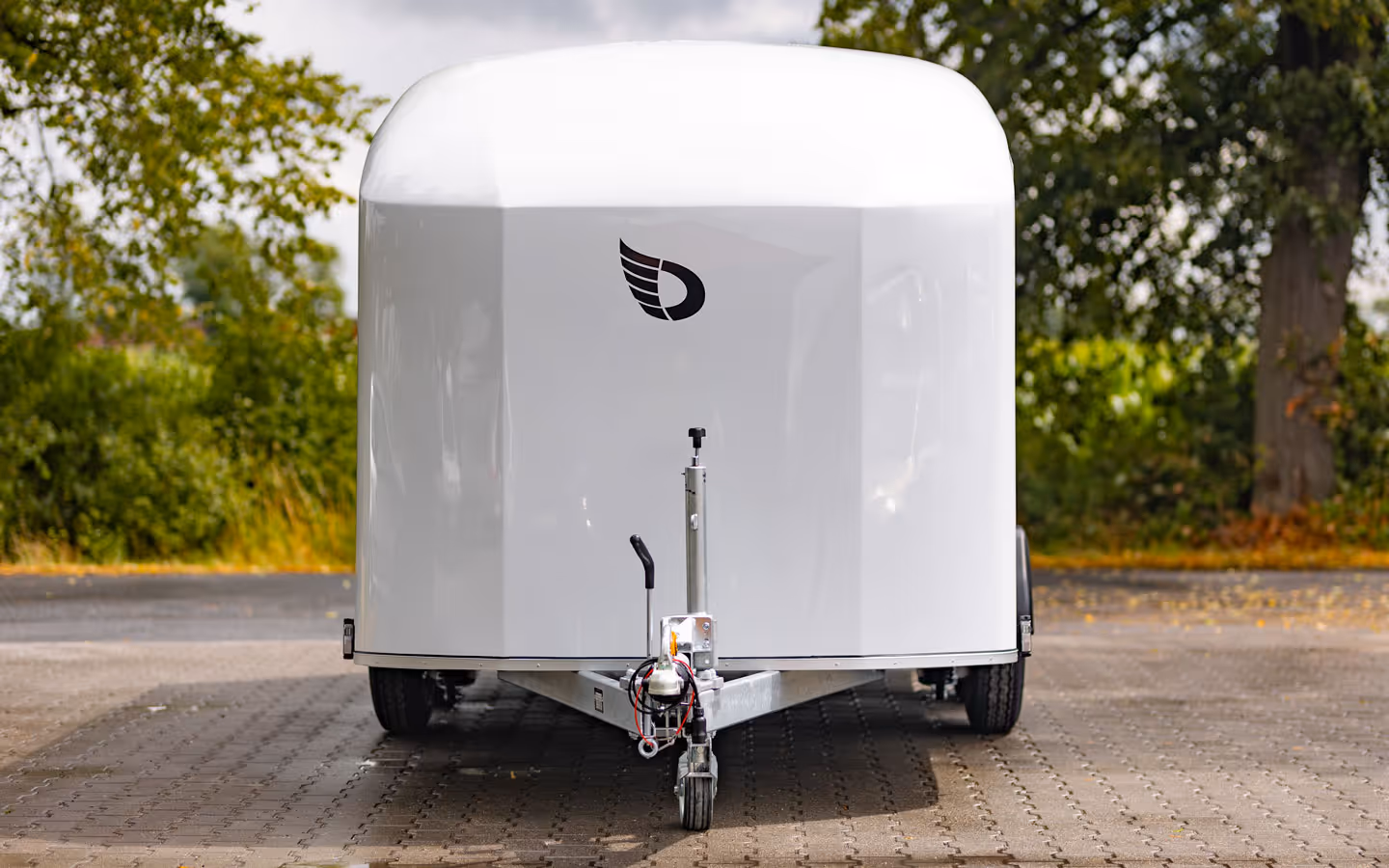 Debon Roadster C800 Box Trailer 