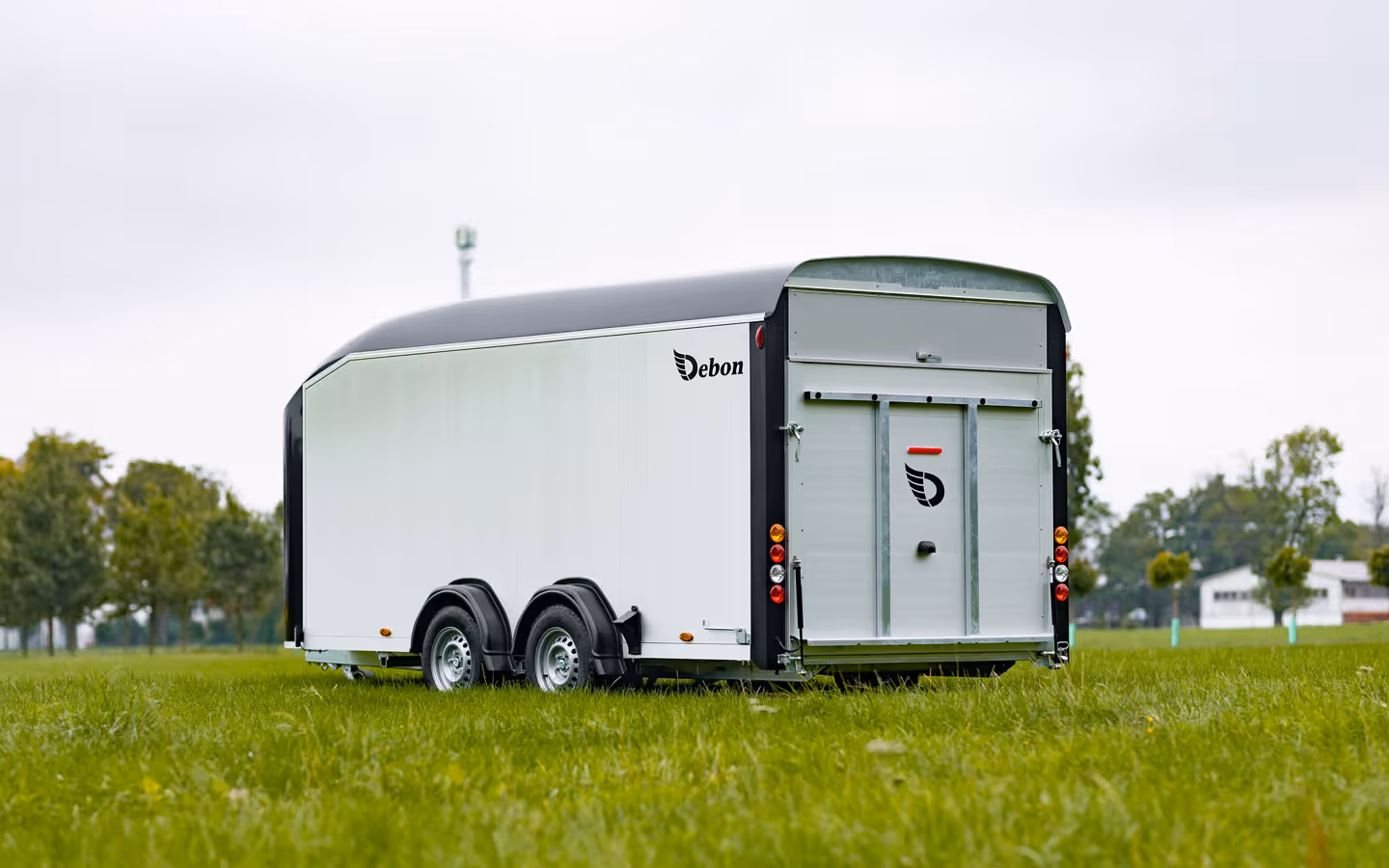 Debon Roadster C900 Box Trailer