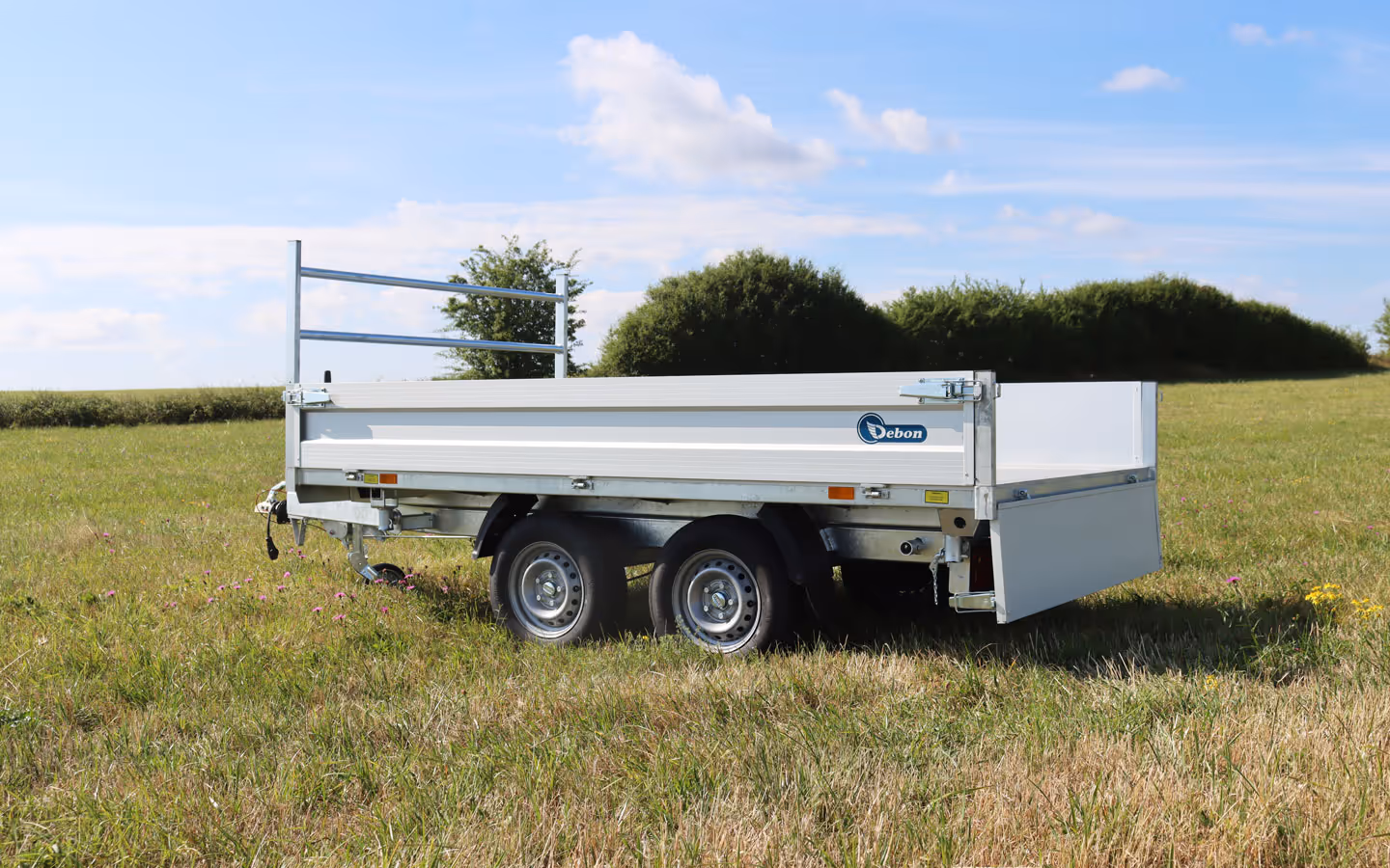 Debon PW2.4 Three-Way Tipper Trailer