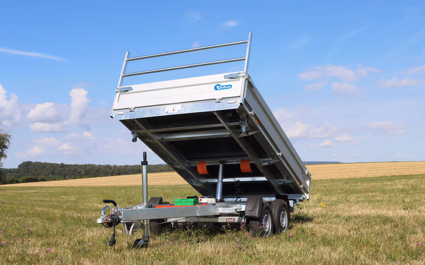 Debon PW2.4 Three-Way Tipper Trailer