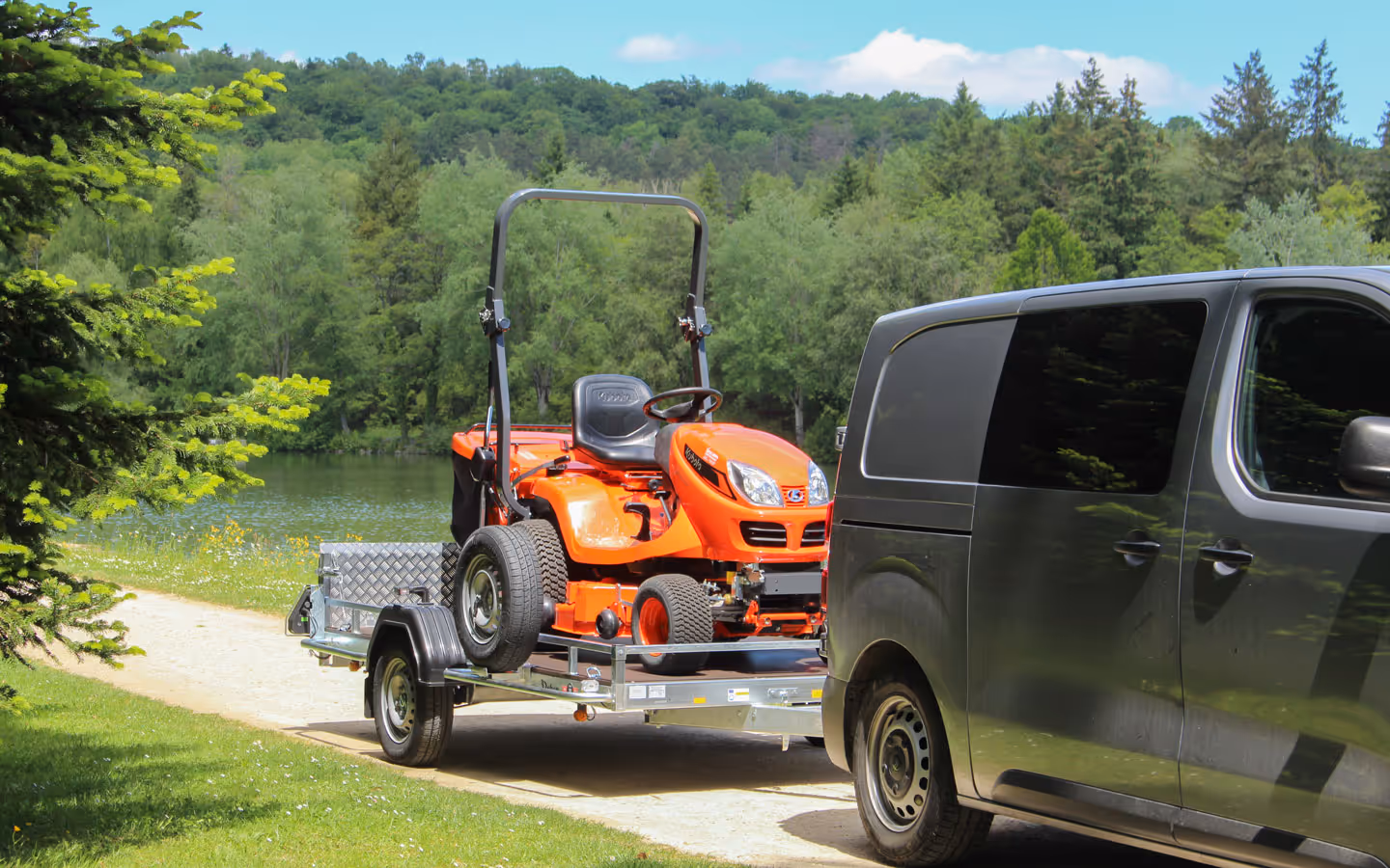Debon Roadster Garden Tipper Trailer (Braked - 175)