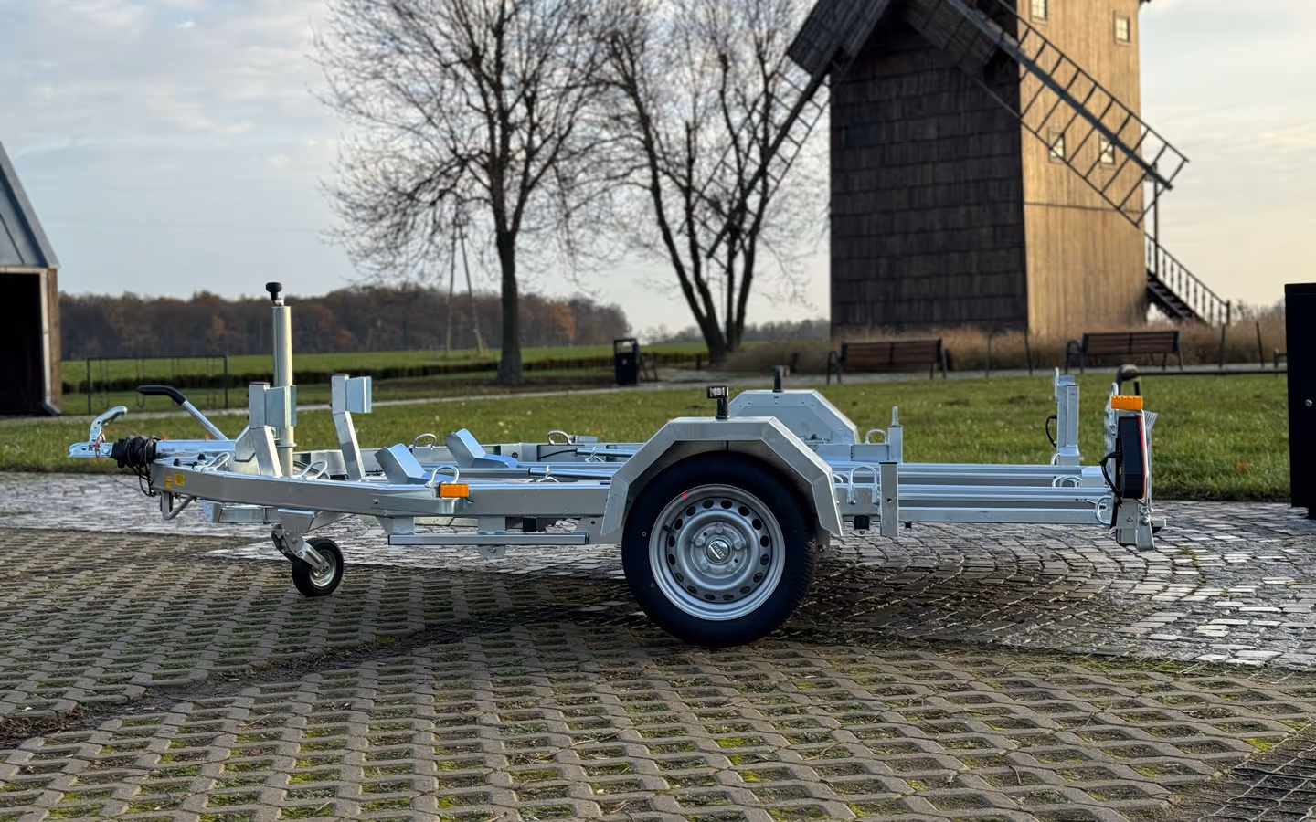 Debon Moto2 Motorcycle Trailer