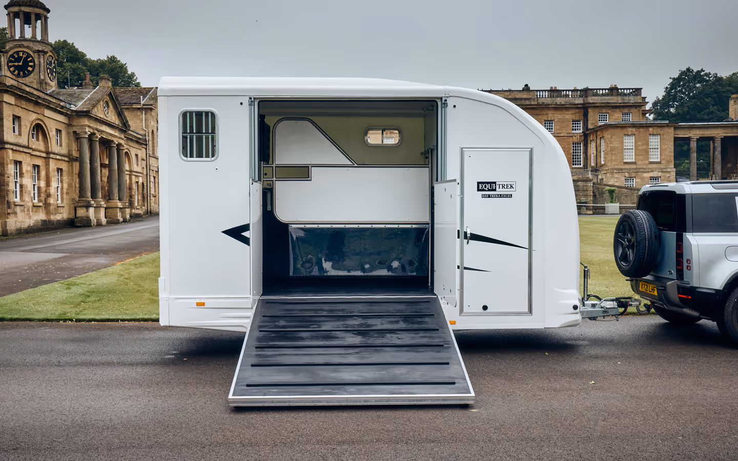 Equi-Trek Day-Treka Horse Trailer
