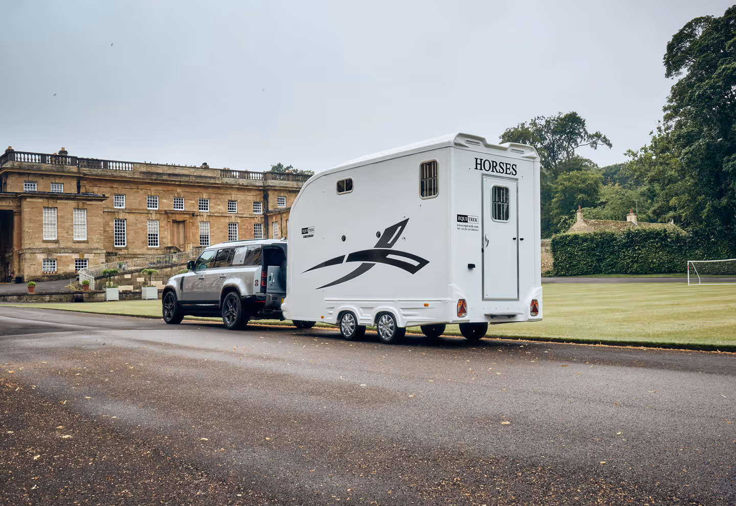 Equi-Trek Day-Treka Horse Trailer