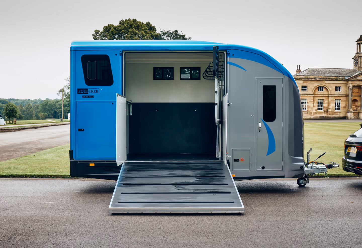 Equi-Trek Night-Treka Horse Trailer