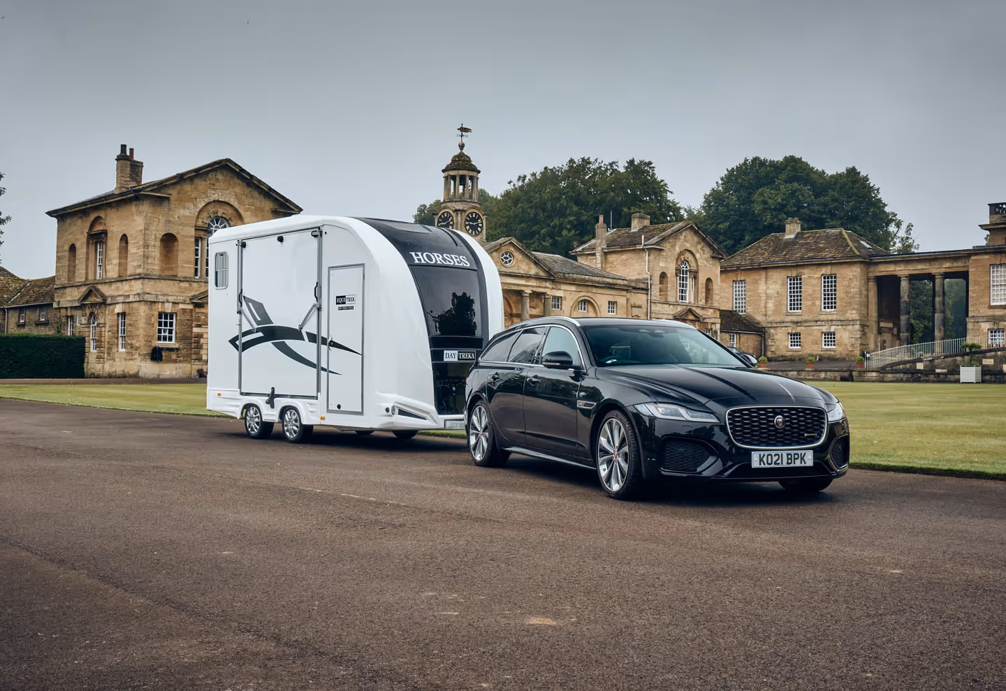 Equi-Trek Day-Treka Horse Trailer