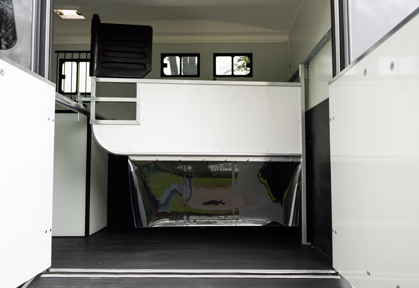 Equi-Trek Night-Treka Horse Trailer