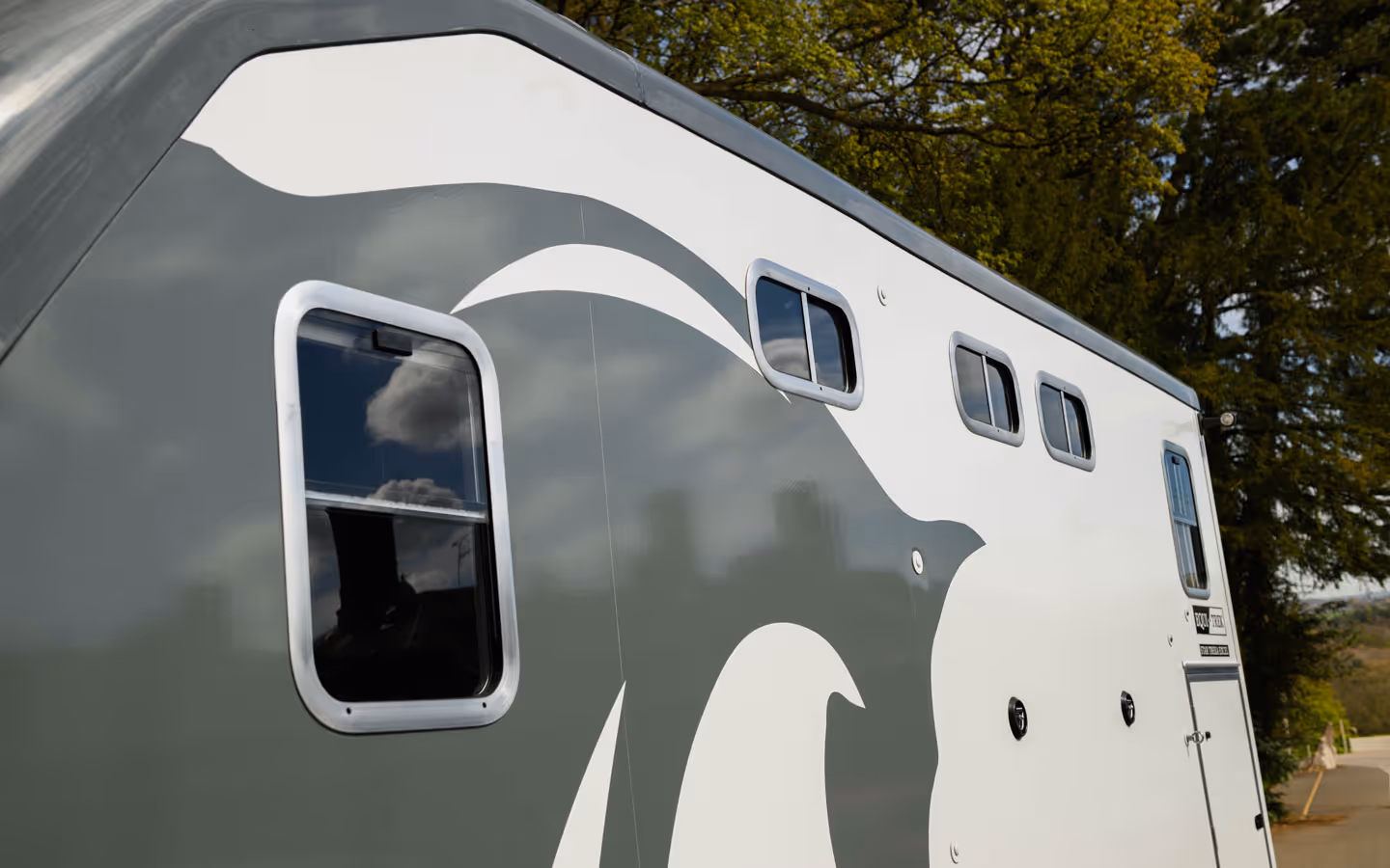 Equi-Trek Star-Treka Horse Trailer
