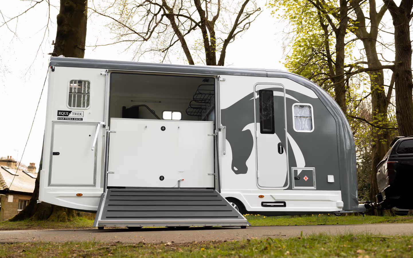 Equi-Trek Star-Treka Horse Trailer
