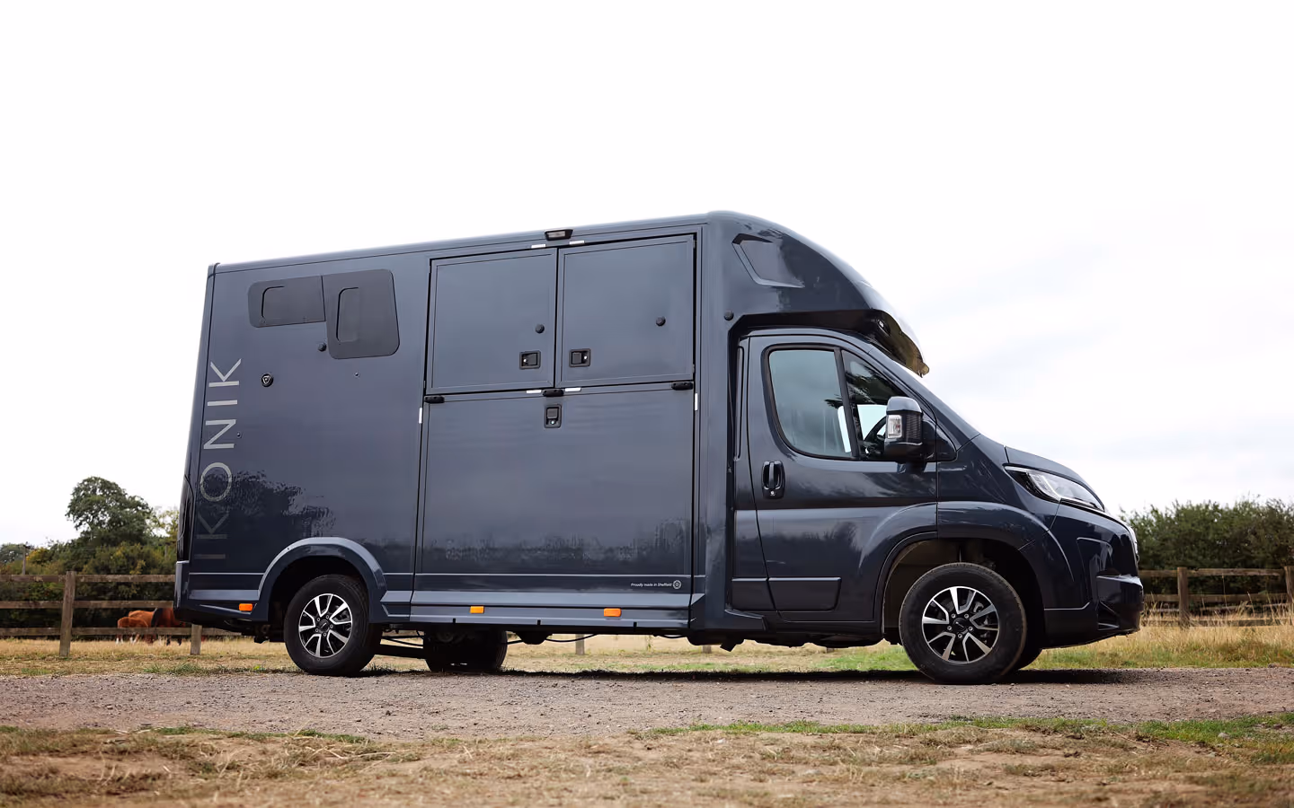 Equi-Trek Ikonik Horsebox 