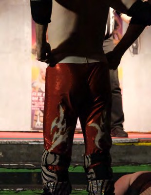 Detailaufnahme einer gemusterten Wrestling-Hose