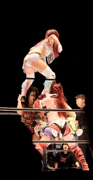 Wrestlerinnen im Ring der Kōrakuen Hall