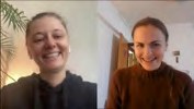 Videocall-Screenshot: Francesca und Charlotte lachen