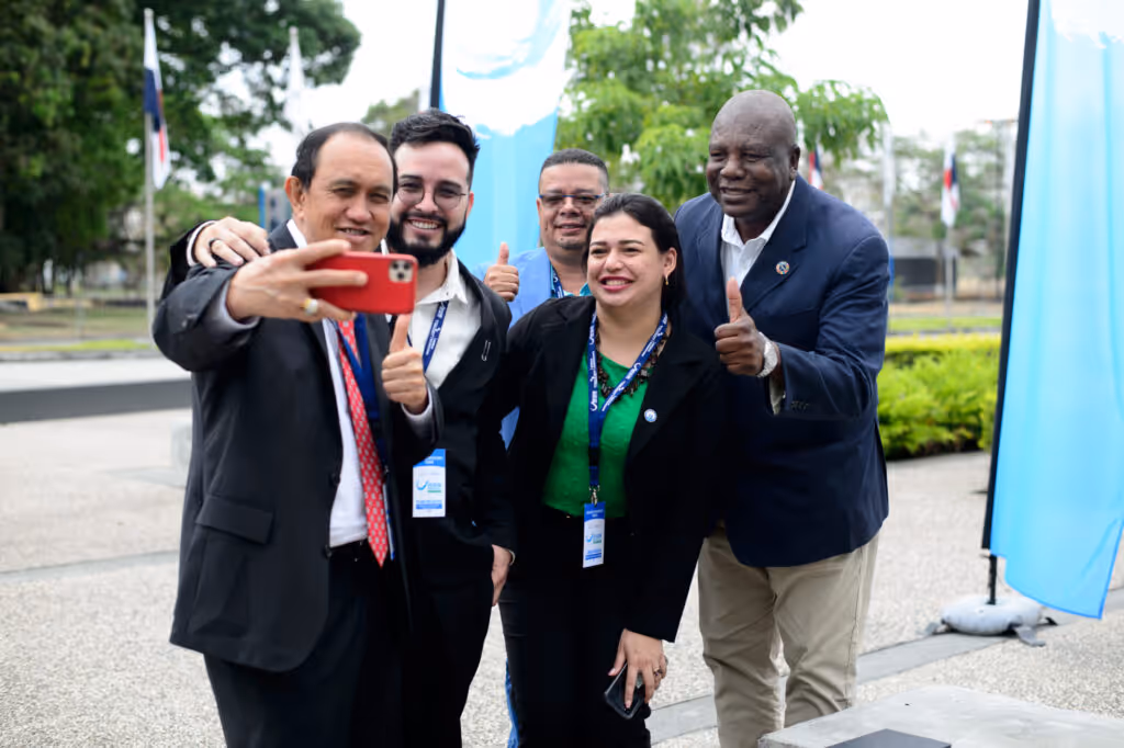 Coastal 500 local leaders posing at Our Ocean in Panama.