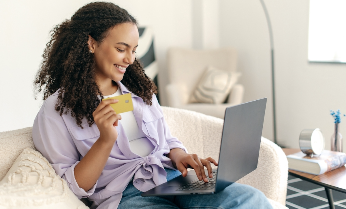eCommerce Takes 17. 1% of Retail Sales as Online Growth Accelerates