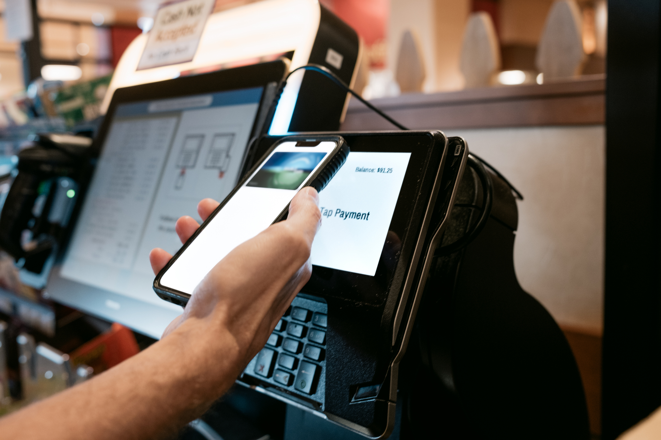 Walmart Will Finally Accept Tap-to-Pay in Stores