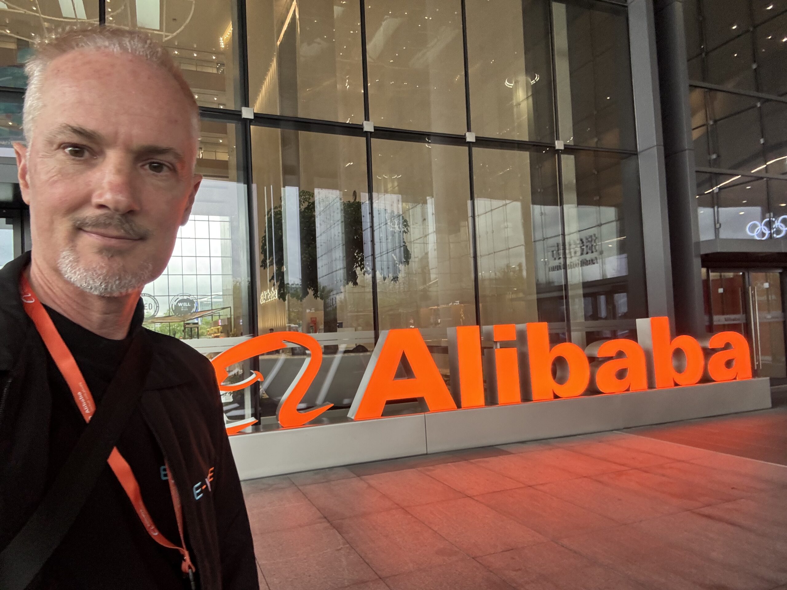 From Alibaba HQ: How Digital Avatars Are Ending Human Livestreamers (Tech Strategy - Podcast 296) - Jeffrey Towson 陶迅