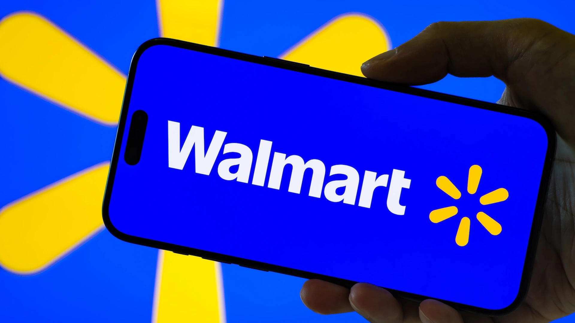 Walmart (NYSE: WMT) Stock Faces Steep Road Back To $1 Trillion Valuation As Growth Slows