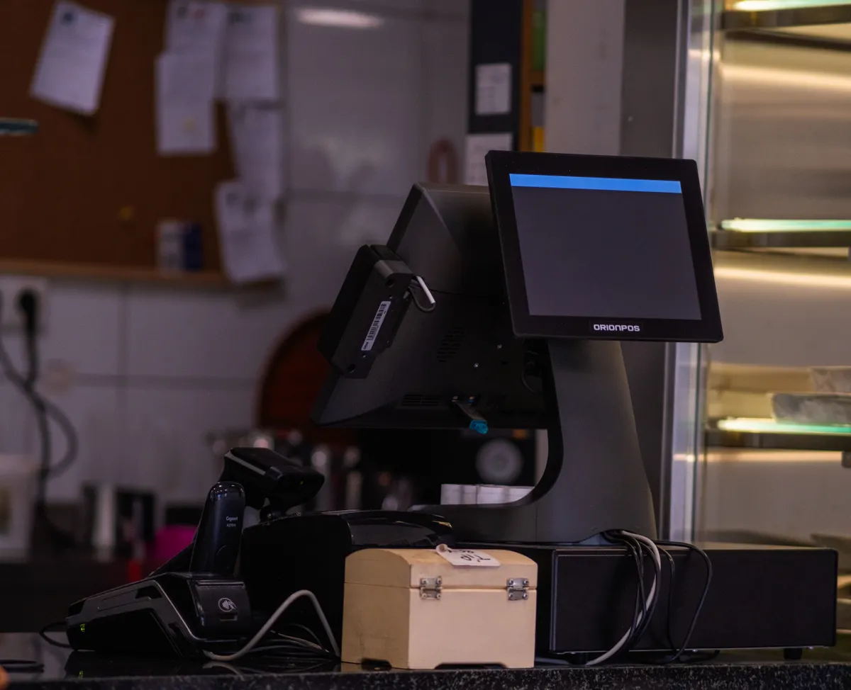 Walmart Apple Pay Rollout Ends a Decade of Tap-to-Pay Resistance