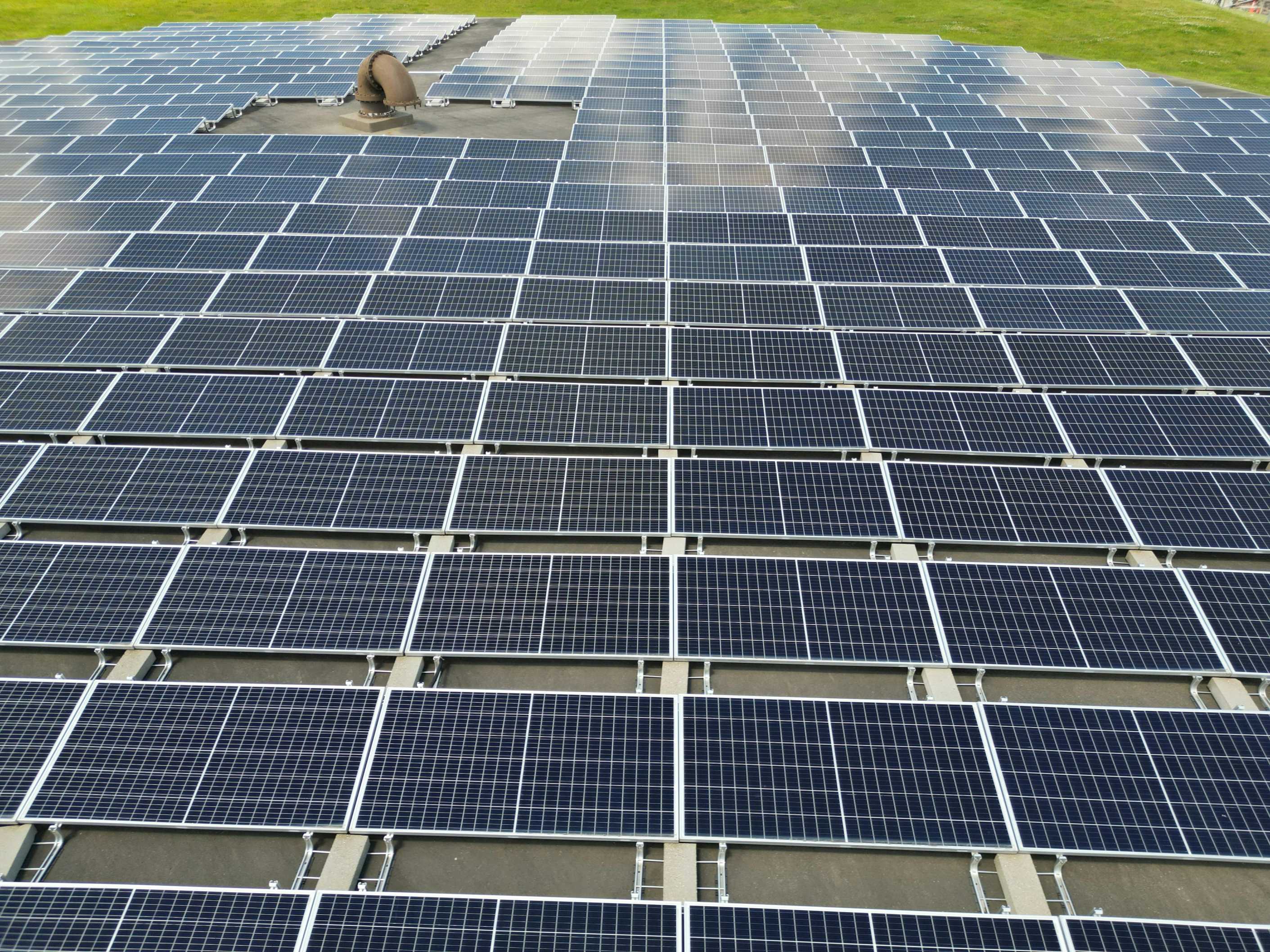 Industrial solar panel solutions for renewable energy projects