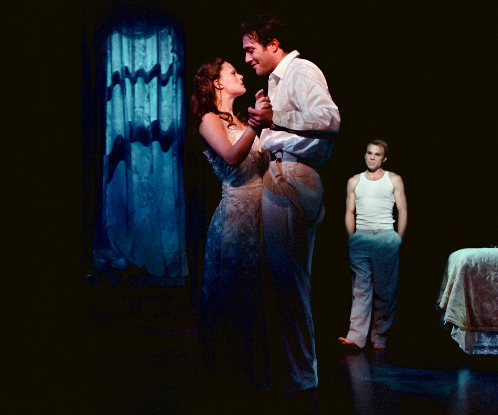 Camille Raquin (Norbert Leo Butz) haunts Laurent LeClaire (Craig Bierko) and Therese Raquin (Kate Levering) in the middle of the night.