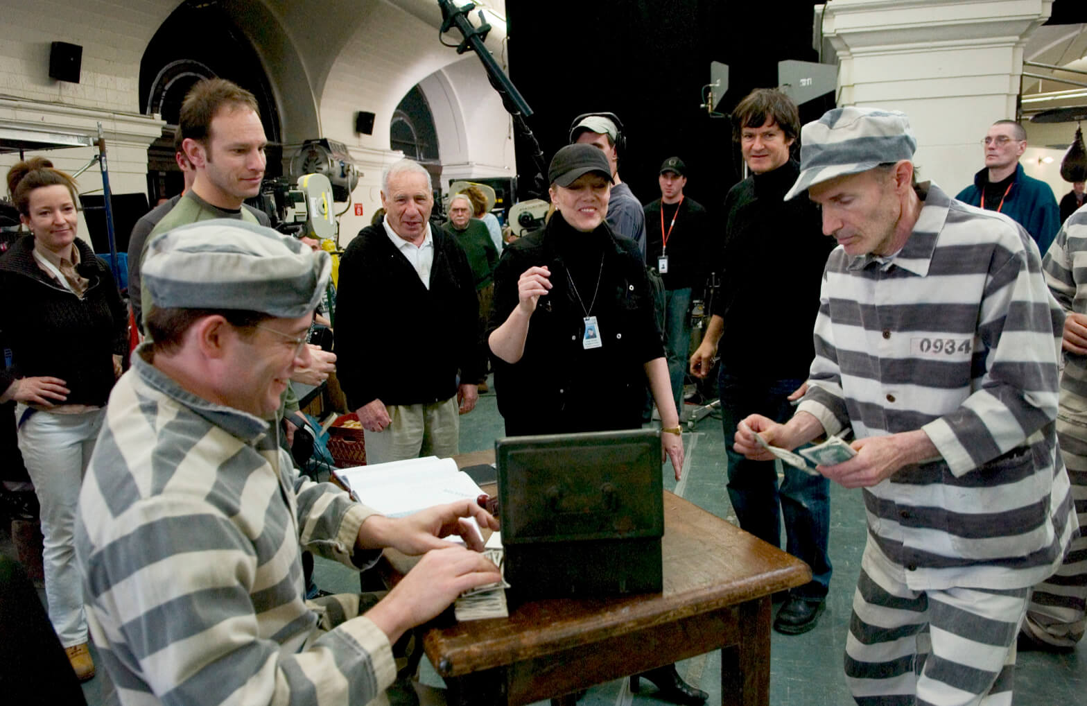 AD Sam Hoffman, Mel Brooks, Susan Stroman, sound mixer Todd Maitland watch Matthew Broderick convince jailbird to invest in "Prisoners of Love". 