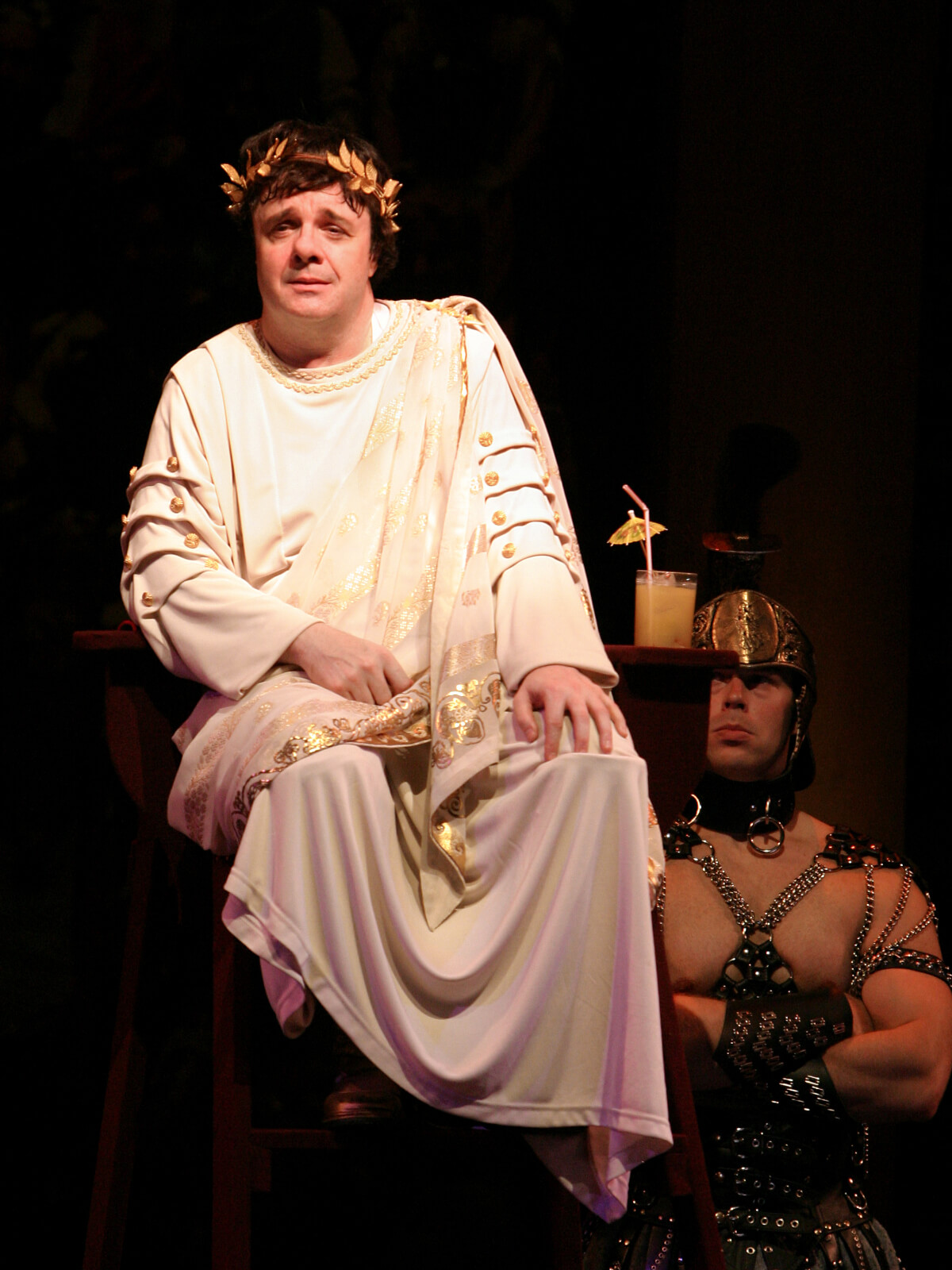 Dionysos (Nathan Lane).
