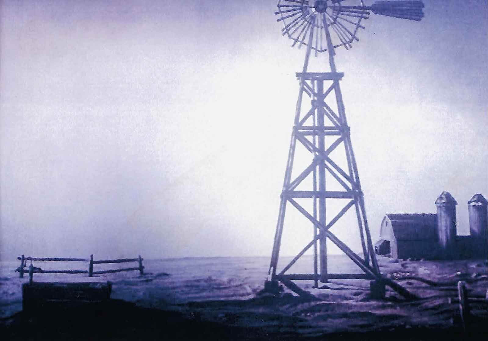 110 In the Shade at New York City Opera. Large windmill on the set, designed by Michael Anania.