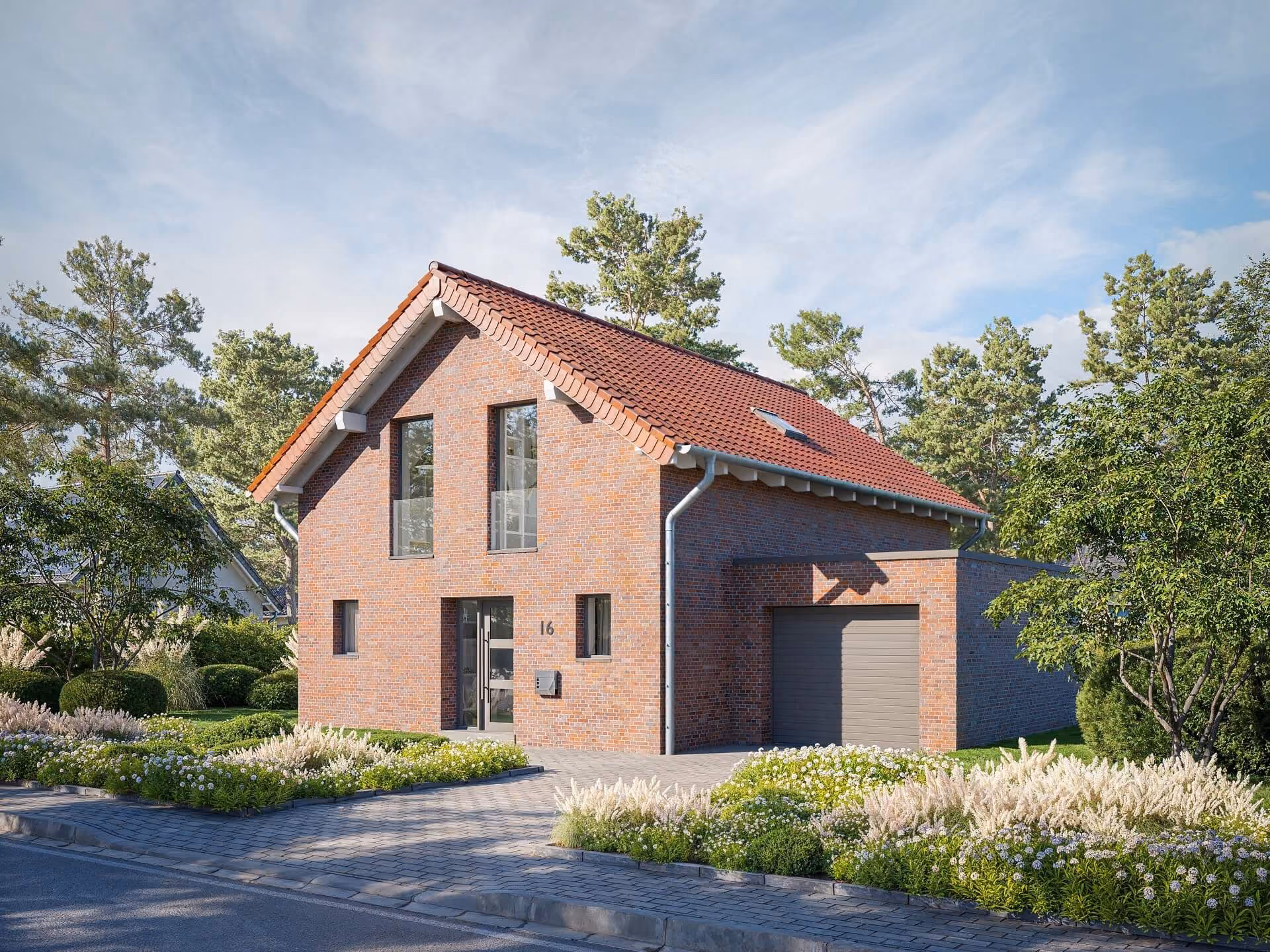 Modernes Backsteinhaus mit rotem Ziegeldach, Garage, Garten und Bäumen im sonnigen Wohnviertel.