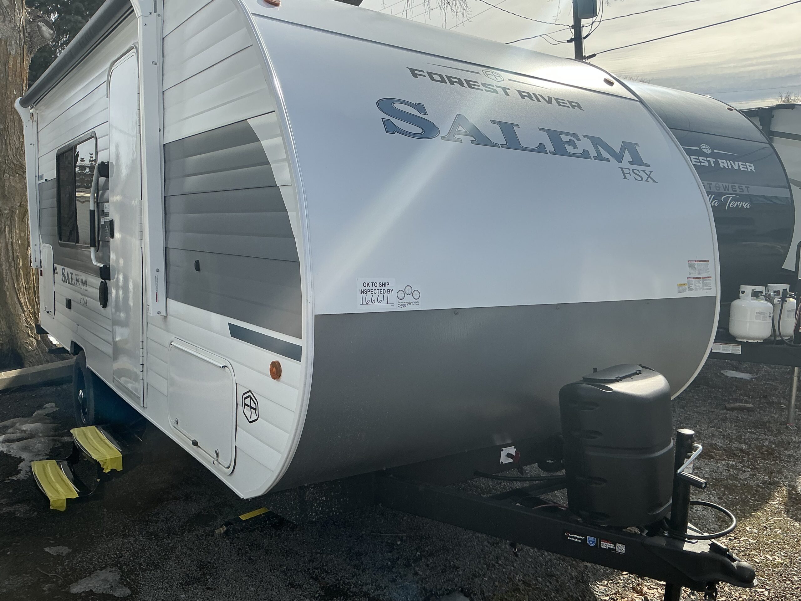 2026 SALEM 167RBK