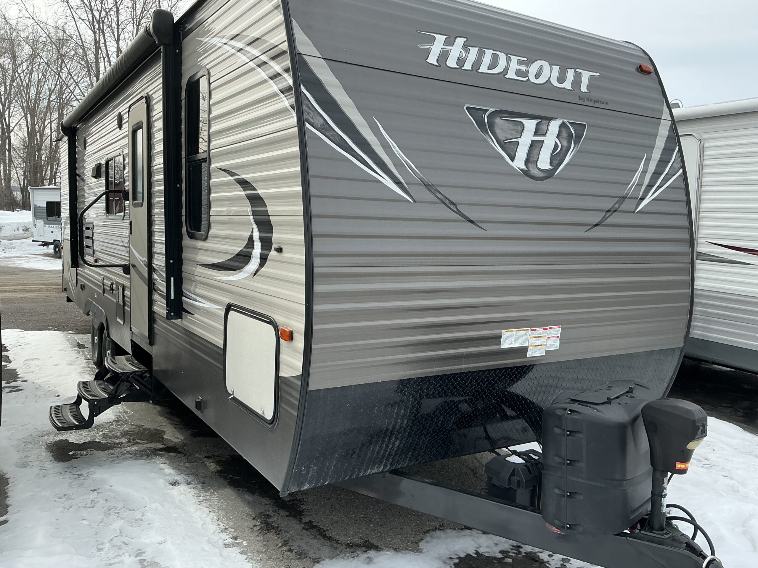 2017 KEYSTONE HIDEOUT 27DBS
