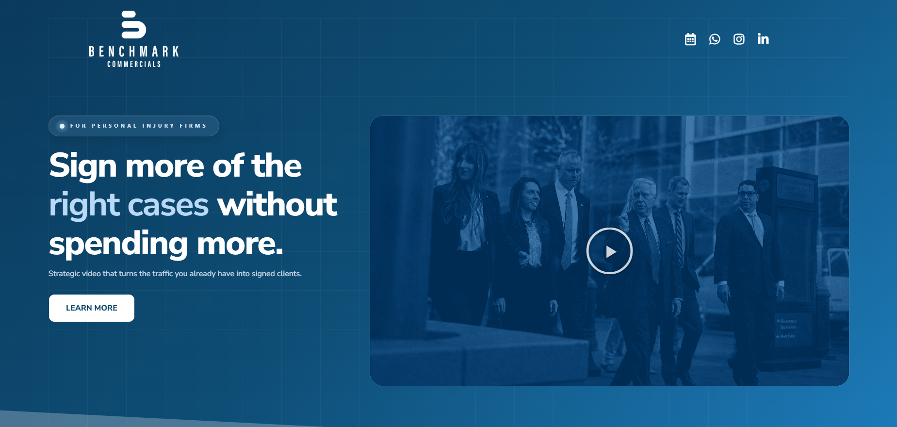 Benchmark Commercials Logo