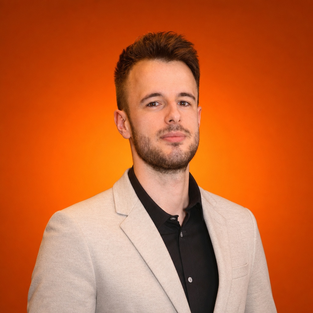 Santi G., Video editing - Team Leader
