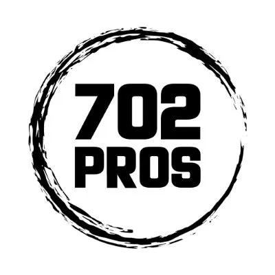 702 Pros Logo
