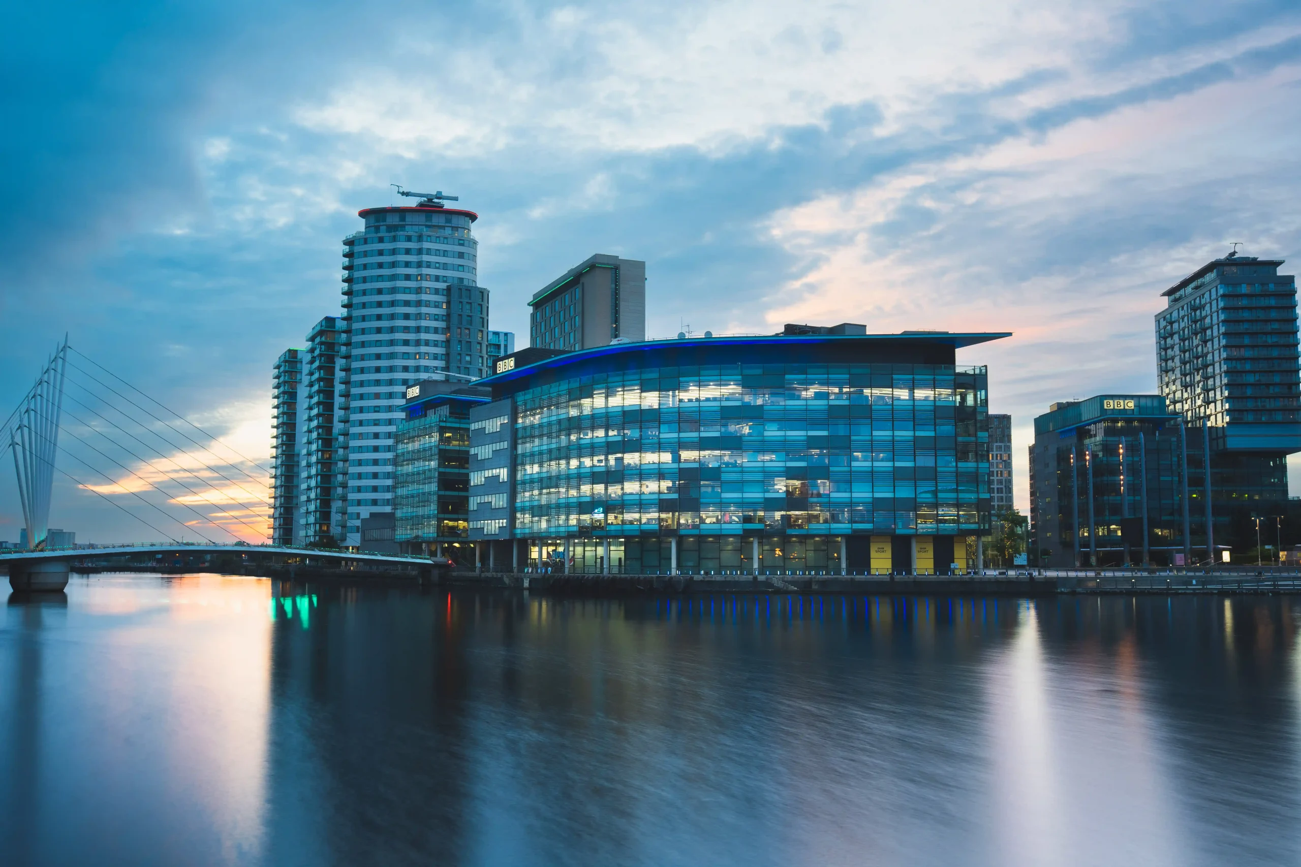 Manchester Marketing Company Logo