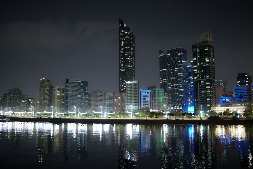 Abu Dhabi city photo — Web Tonic