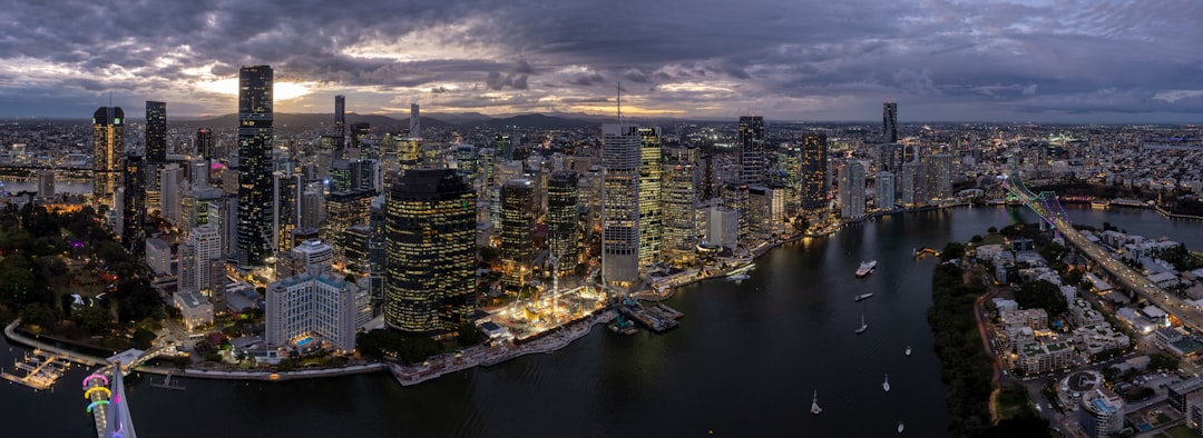 Brisbane city photo — Web Tonic