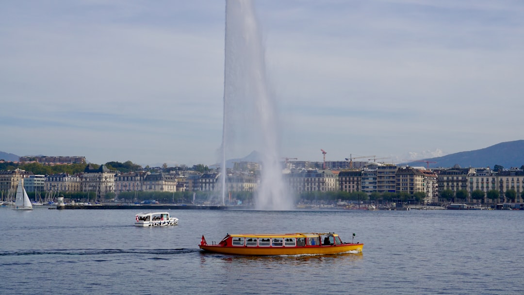 Geneva city photo — Web Tonic