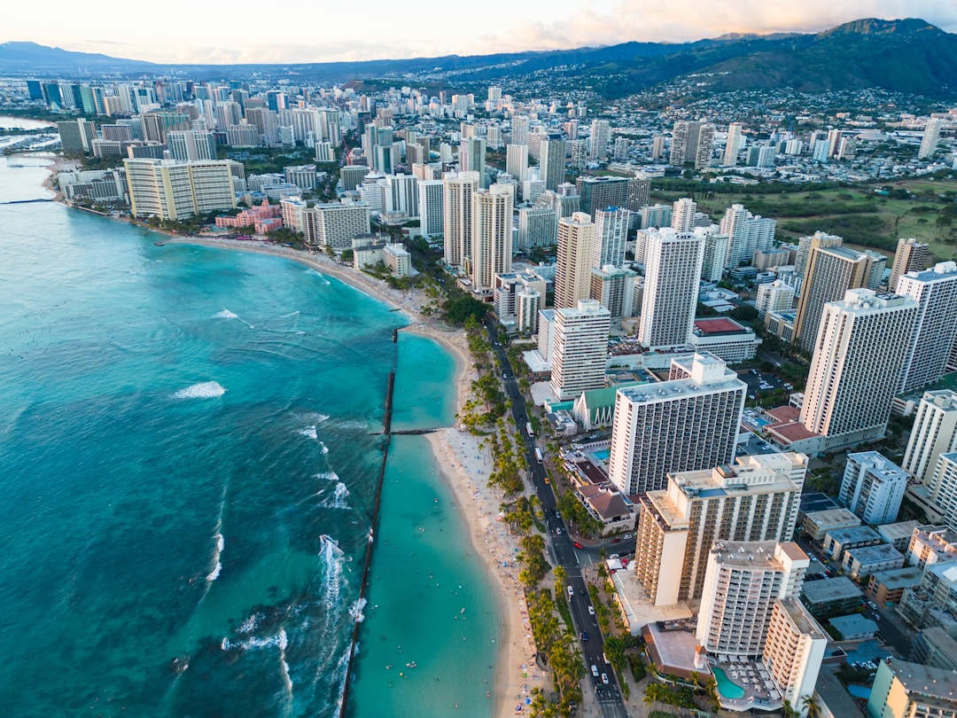 Honolulu city photo — Web Tonic