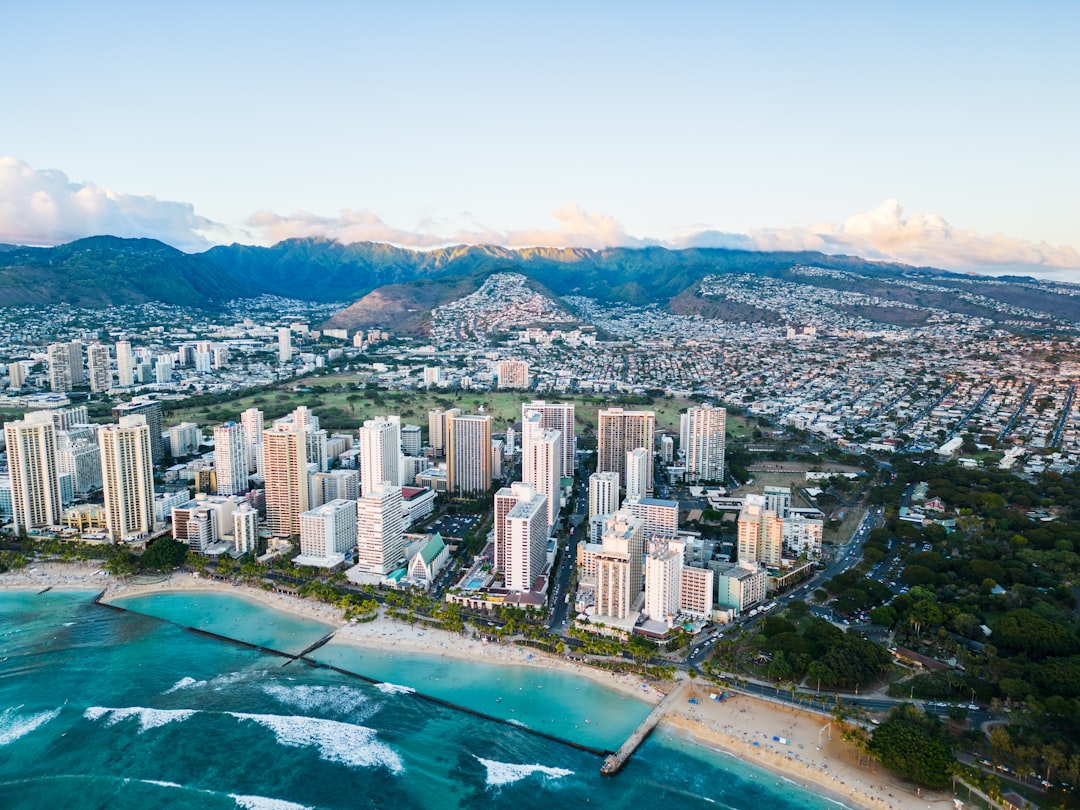 Honolulu city photo — Web Tonic