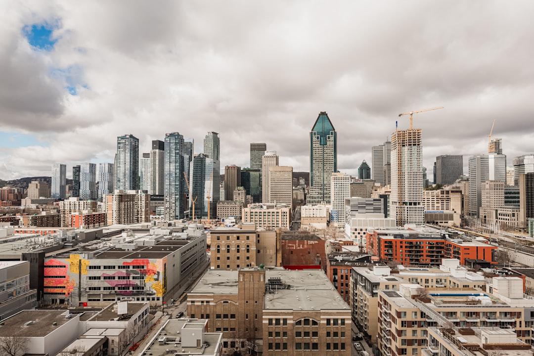 Montreal city photo — Web Tonic