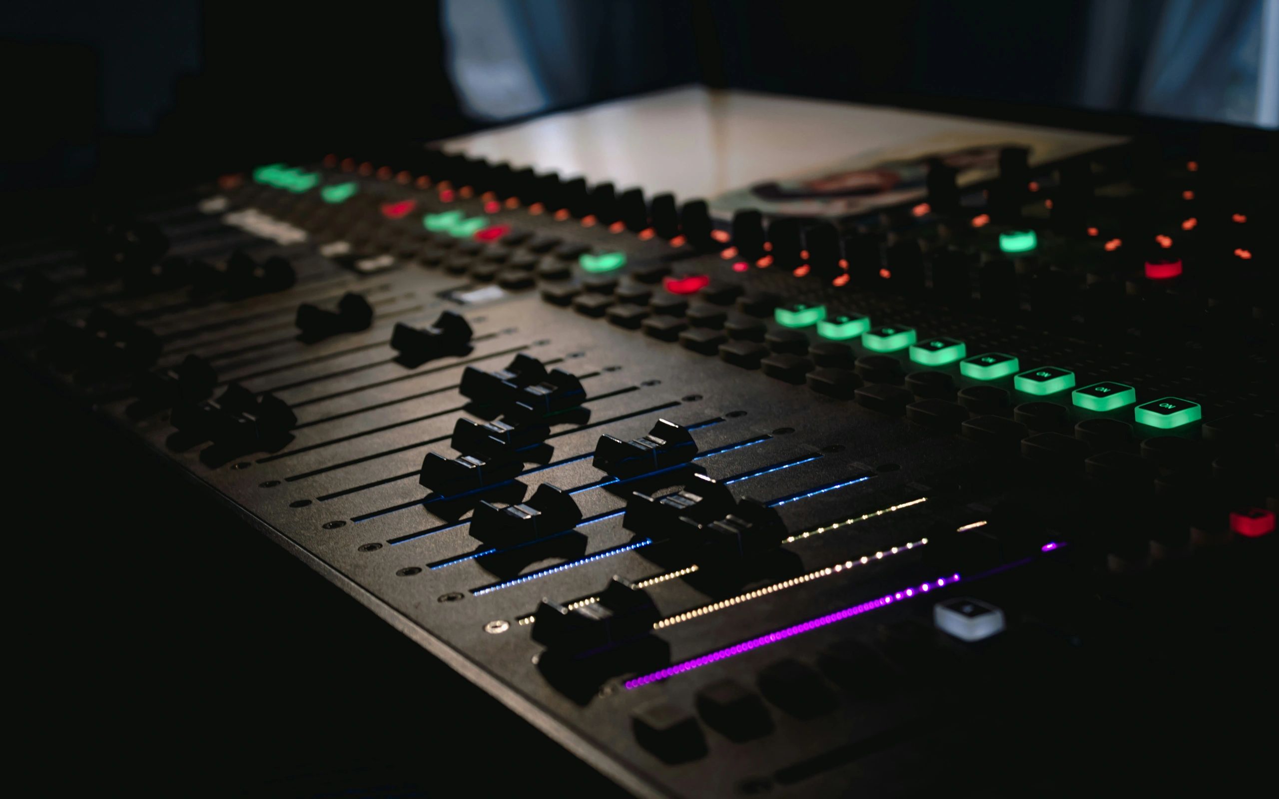 db Island Studios Logo