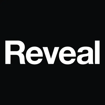 Rveal Media Logo