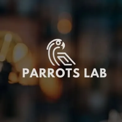 Parrots Lab Media Logo